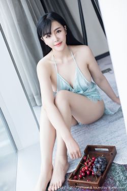 日本男吃奶玩乳30分钟视频